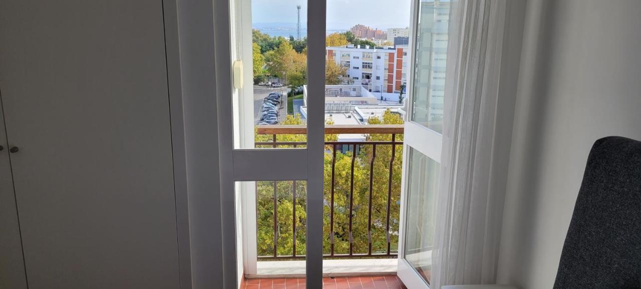 Comfy Near Metro & Airport Hospedagem domiciliar
